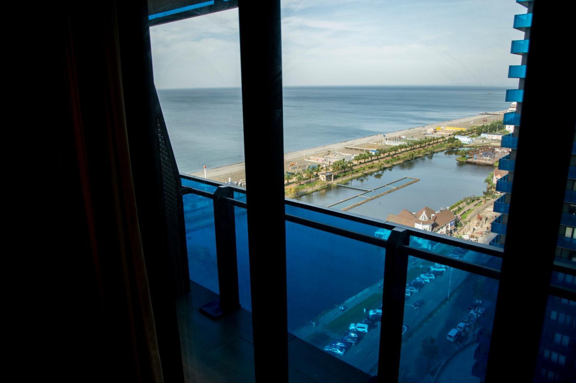 Downtown Centre In Batumi Aparthotel Orbi City In Batumi Exterior foto